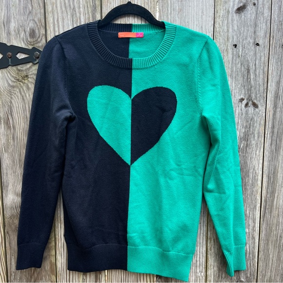 AVA Black Green Crewneck Heart Sweater Women’s Medium - Picture 4 of 11